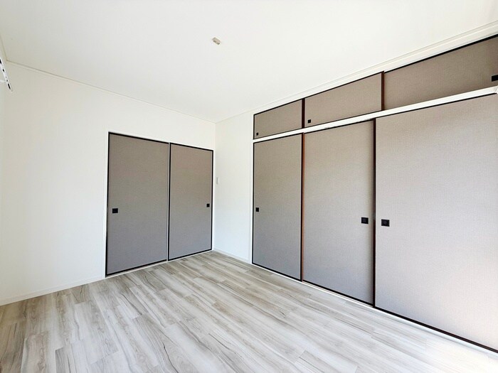 物件内観写真8　(居室)