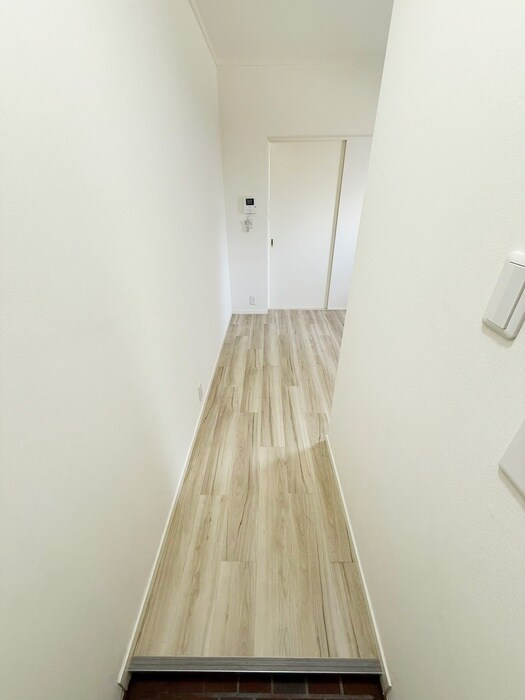 物件内観写真19　(廊下)