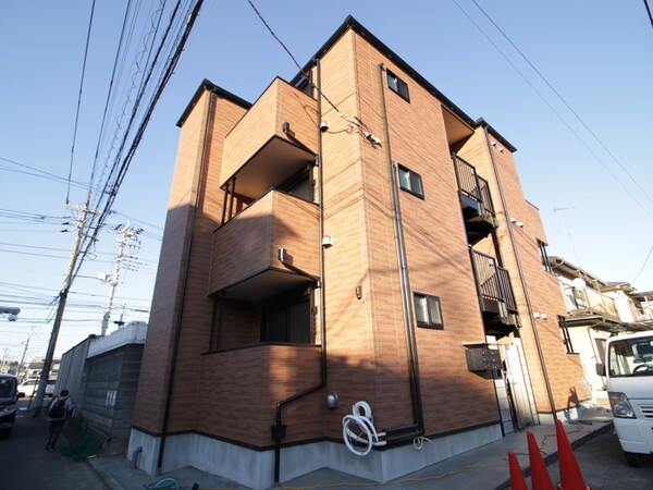 建築中