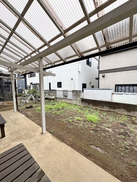 物件内観写真12　(室内からの展望)