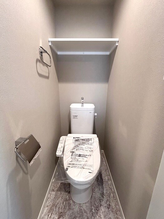 物件内観写真14　(トイレ)