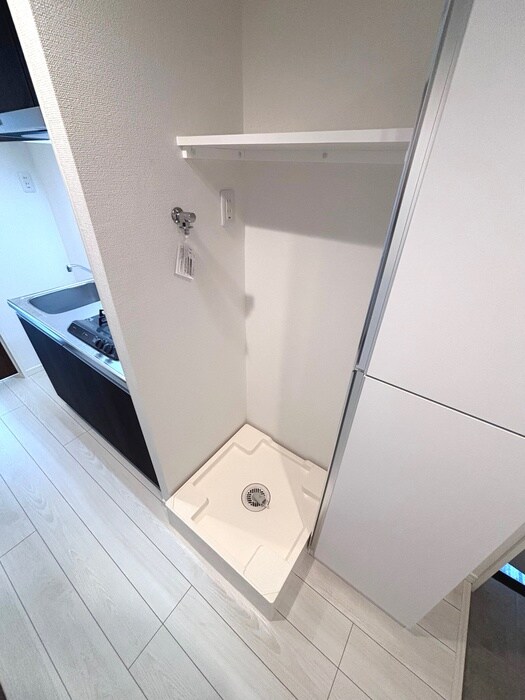 物件内観写真15　(洗濯機置場)