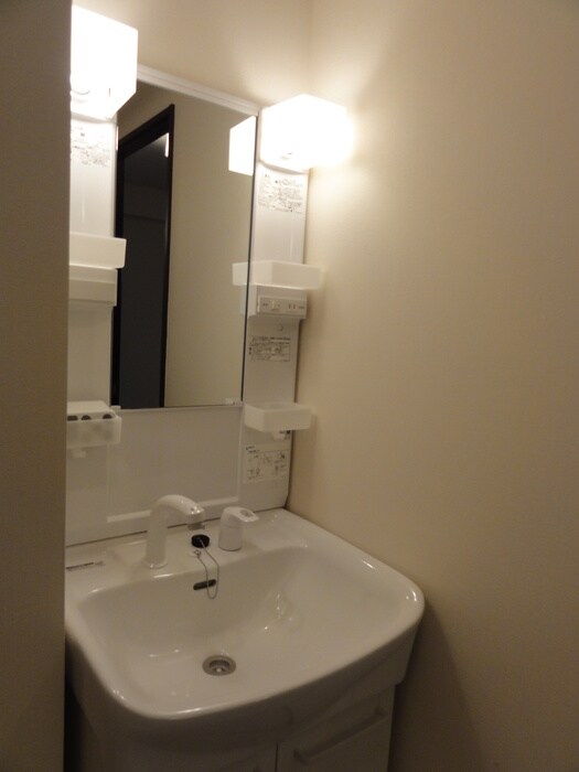 物件内観写真9　(洗面)