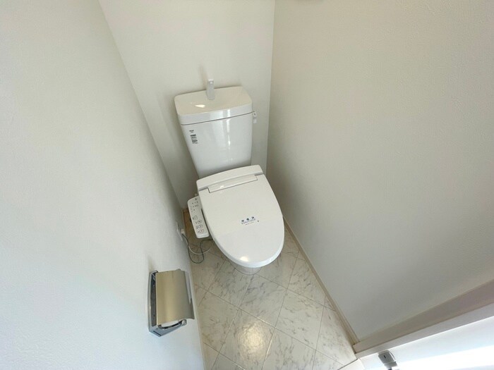 物件内観写真12　(トイレ)