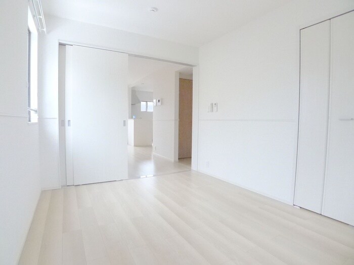 物件内観写真11　(居室)