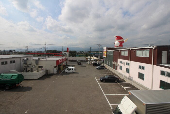 物件外観写真6　(周辺環境)