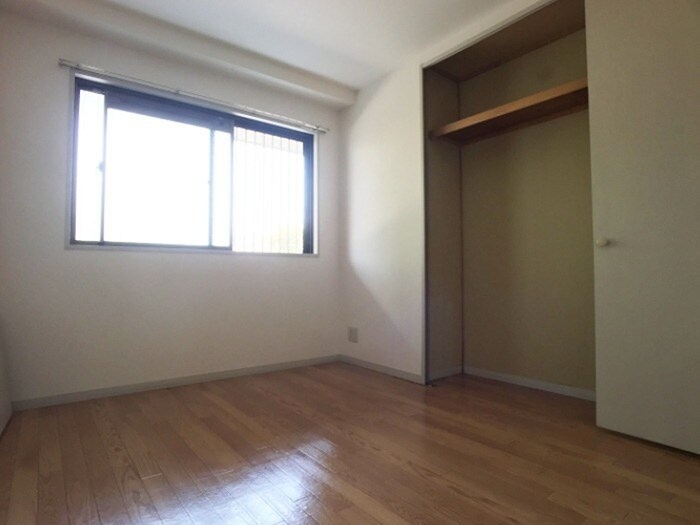 物件内観写真18　(居室)