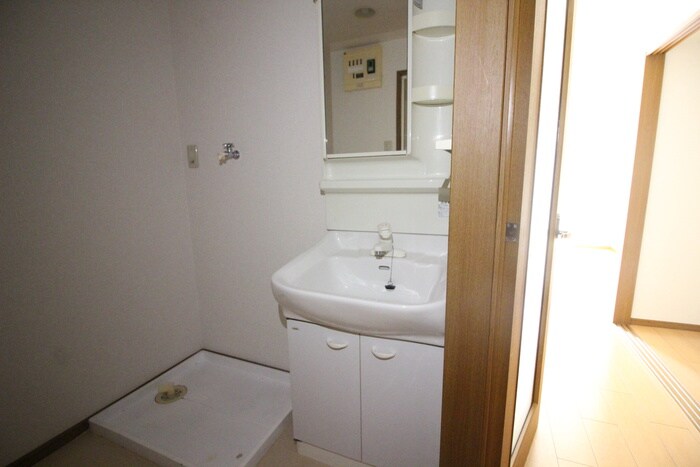 物件内観写真8　(洗面)