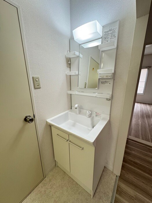 物件内観写真10　(洗面)