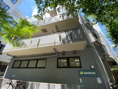 リズ哲学堂外観写真