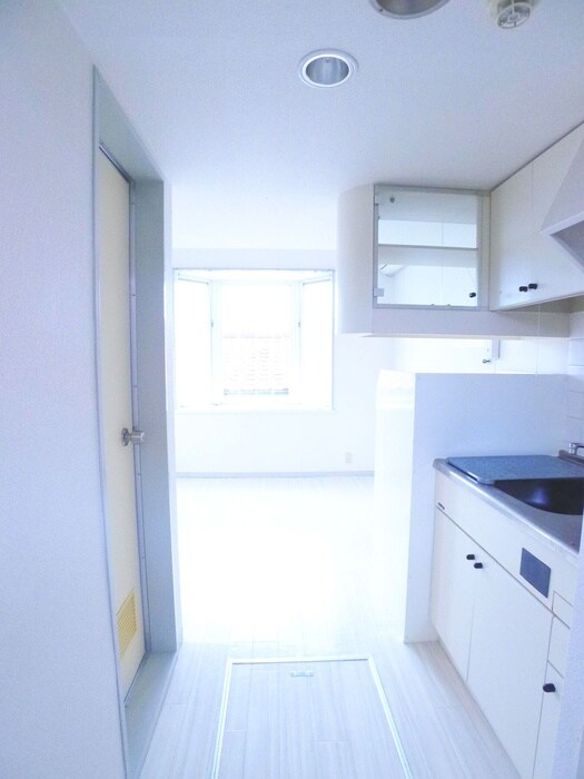 物件内観写真15　(玄関)