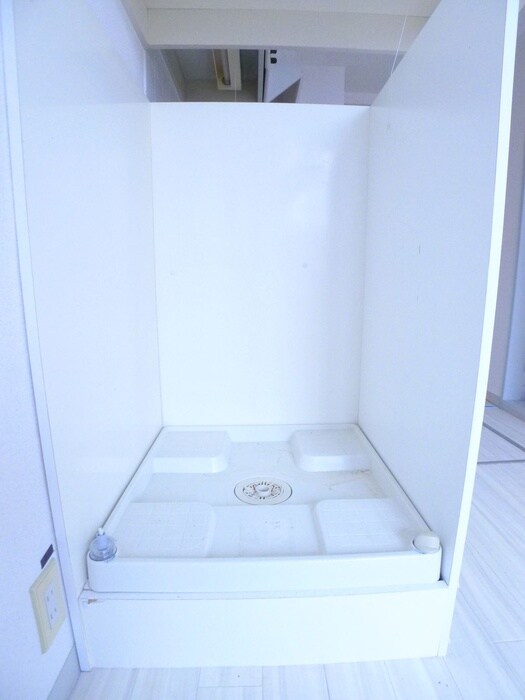 物件内観写真19　(洗濯機置場)