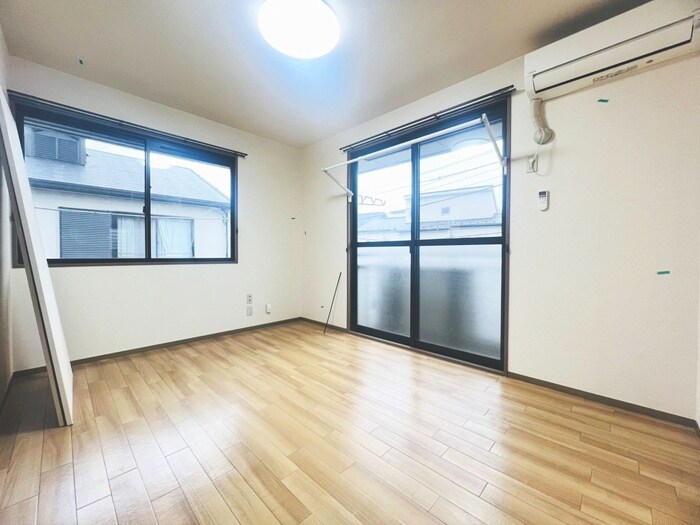 物件内観写真4　(居室)