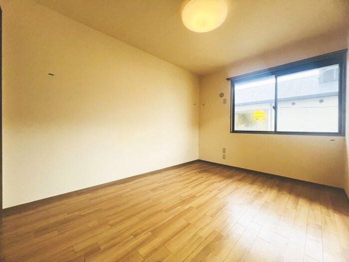 物件内観写真6　(居室)