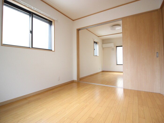 物件内観写真13　(居室)