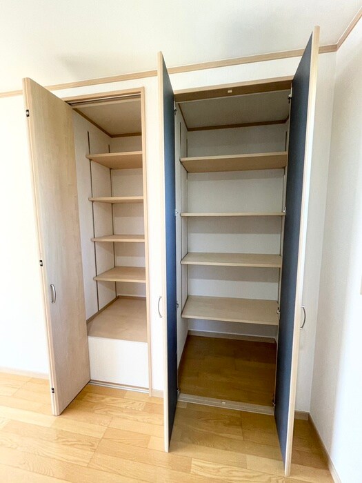 物件内観写真17　(収納)