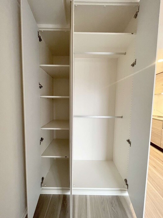 物件内観写真18　(収納)