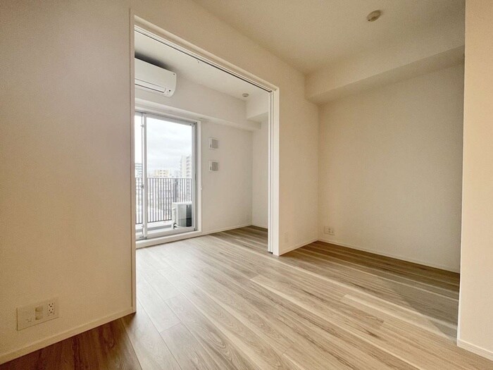 物件内観写真19　(居室)