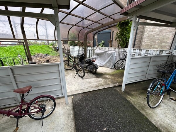 バイク置き場