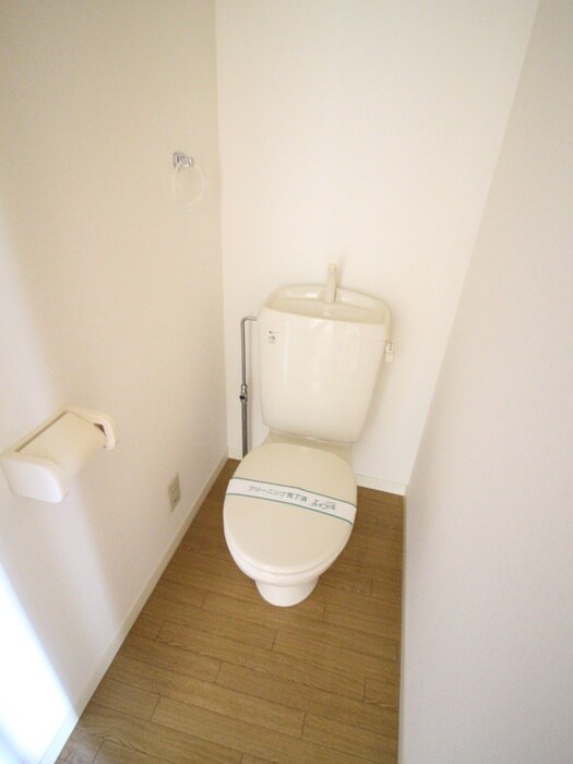 物件内観写真11　(トイレ)