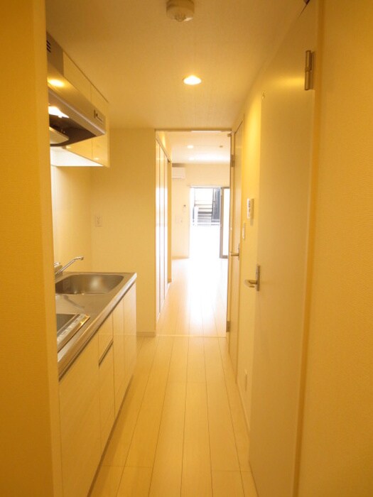 物件内観写真18　(廊下)