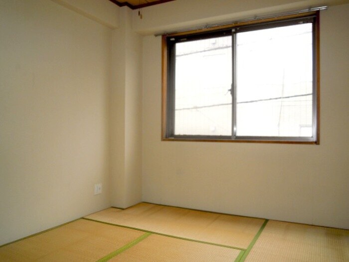 物件内観写真9　(居室)