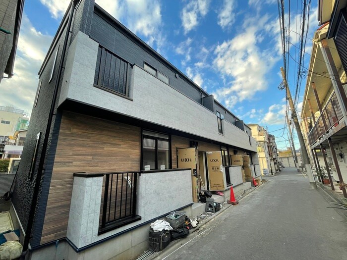 物件外観写真4　(建築中)