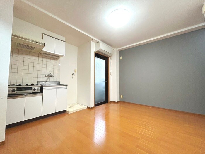 物件内観写真8　(居室)