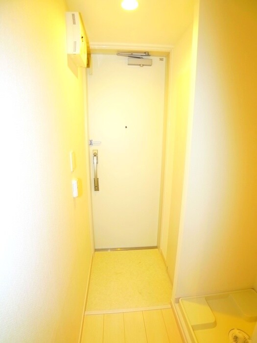 物件内観写真20　(玄関)