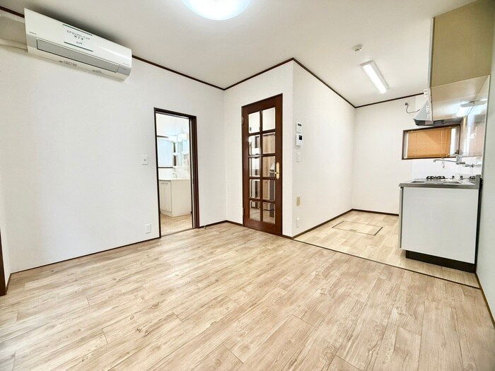 物件内観写真7　(居室)