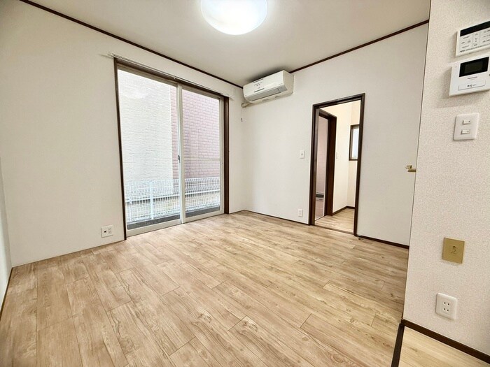 物件内観写真11　(内観写真)