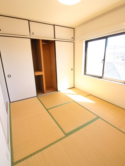 物件内観写真12　(居室)