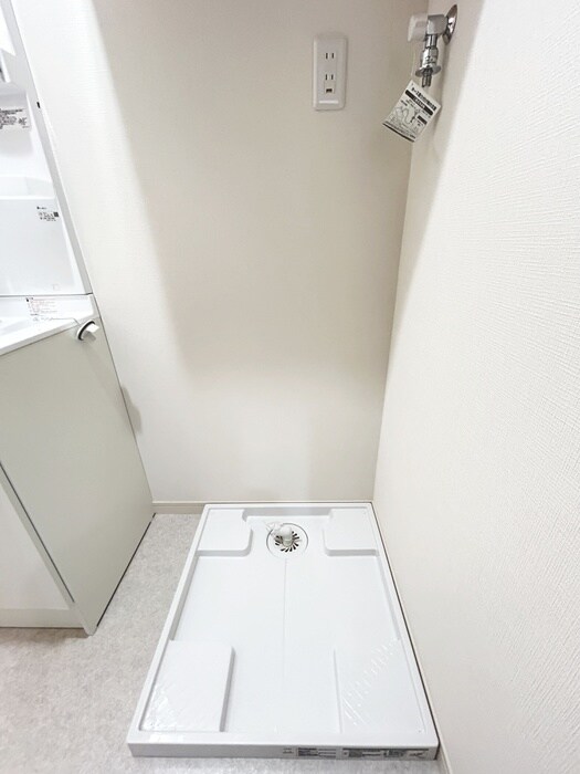 物件内観写真16　(洗濯機置場)