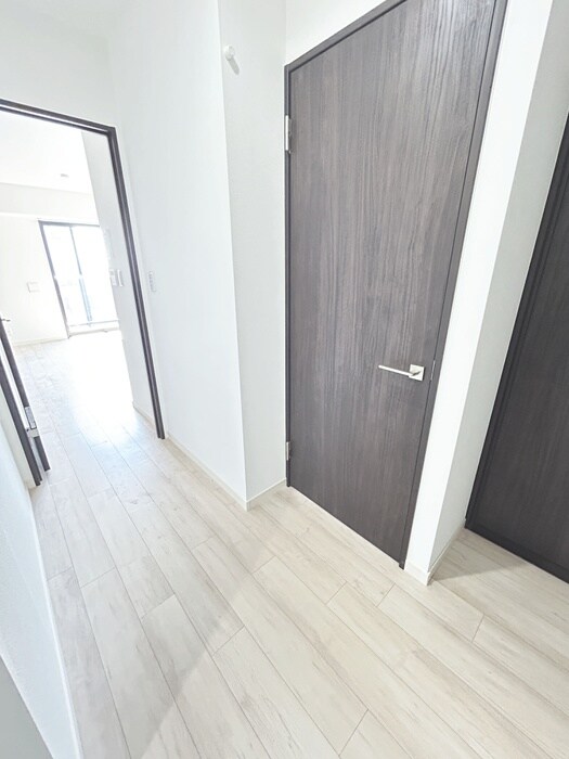物件内観写真21　(廊下)