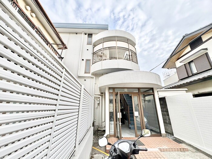 物件外観写真6　(外観写真)