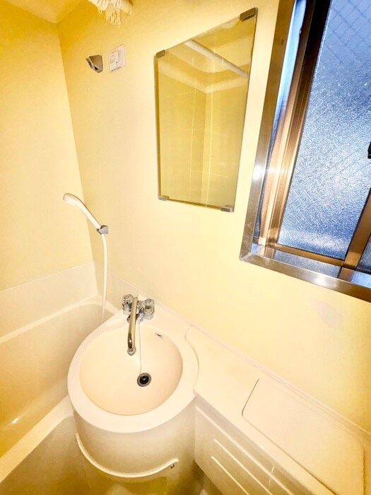 物件内観写真11　(洗面)