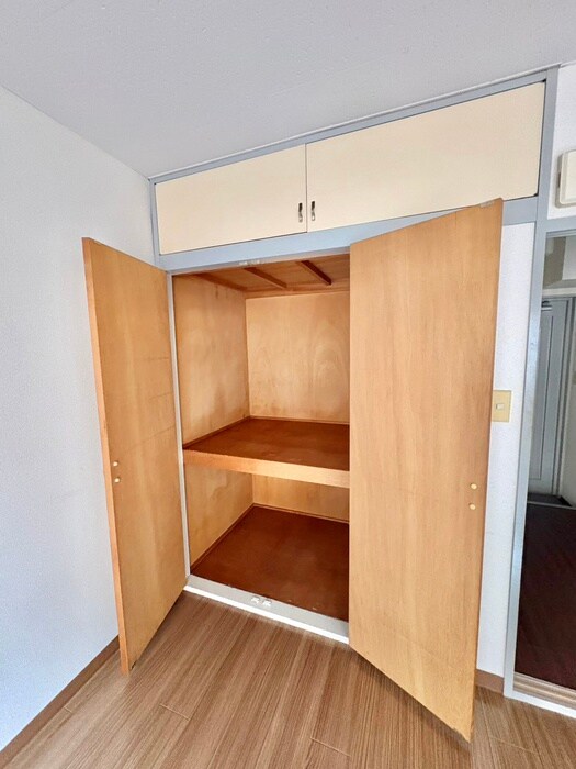 物件内観写真12　(収納)