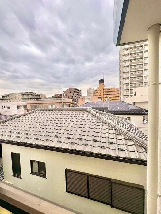 物件内観写真14　(室内からの展望)