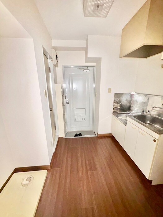 物件内観写真18　(廊下)