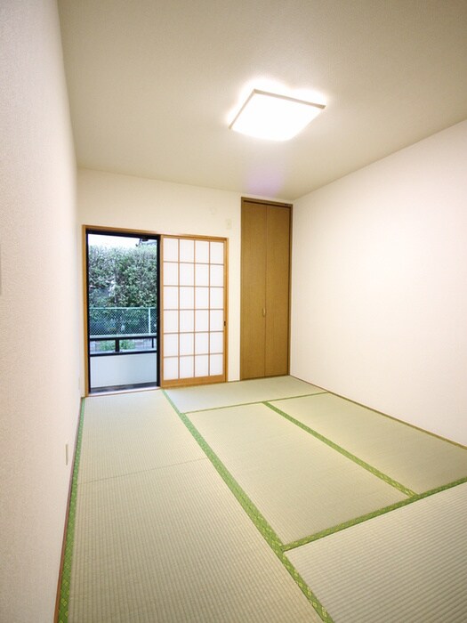 物件内観写真10　(居室)