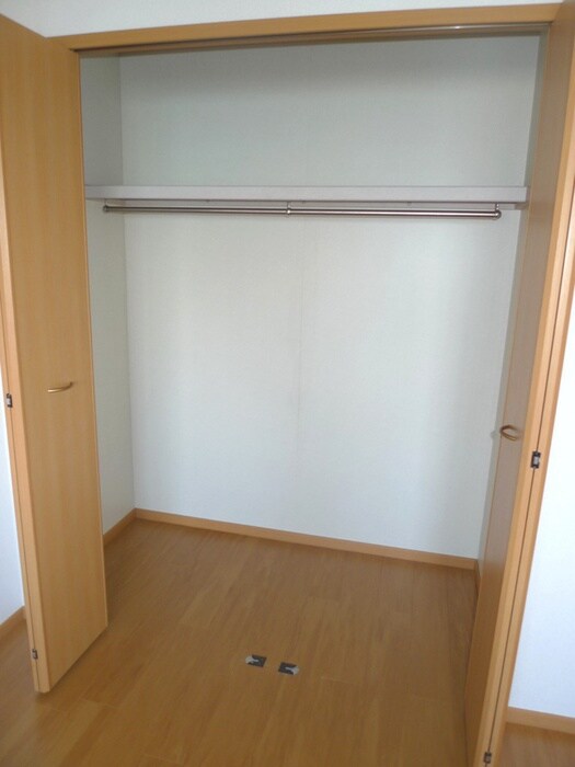 物件内観写真11　(収納)