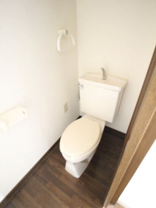 物件内観写真11　(トイレ)