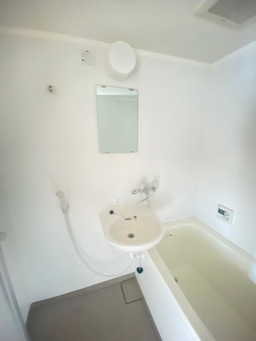 物件内観写真12　(洗面)