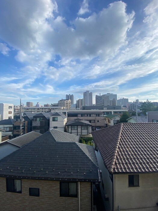 物件内観写真13　(室内からの展望)