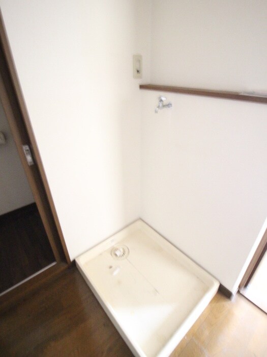 物件内観写真21　(洗濯機置場)