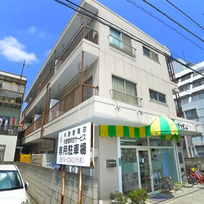 物件外観写真3　(エントランス部分)