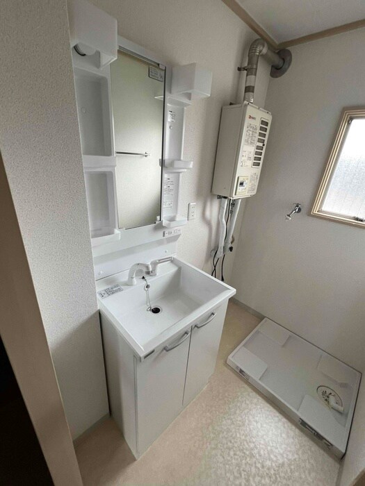 物件内観写真9　(洗面)