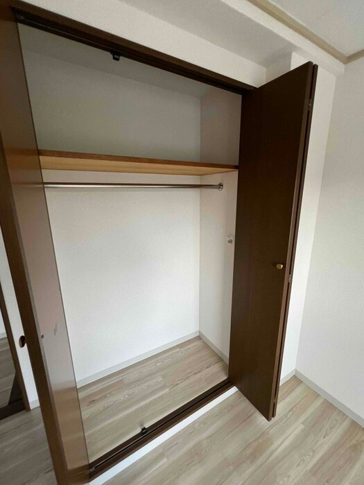 物件内観写真15　(収納)