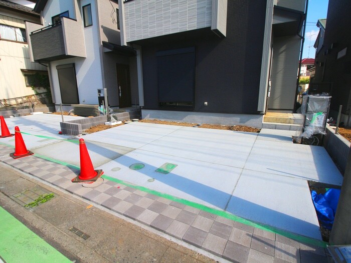 仮)川越市的場新築MAISON　2号棟の駐車場