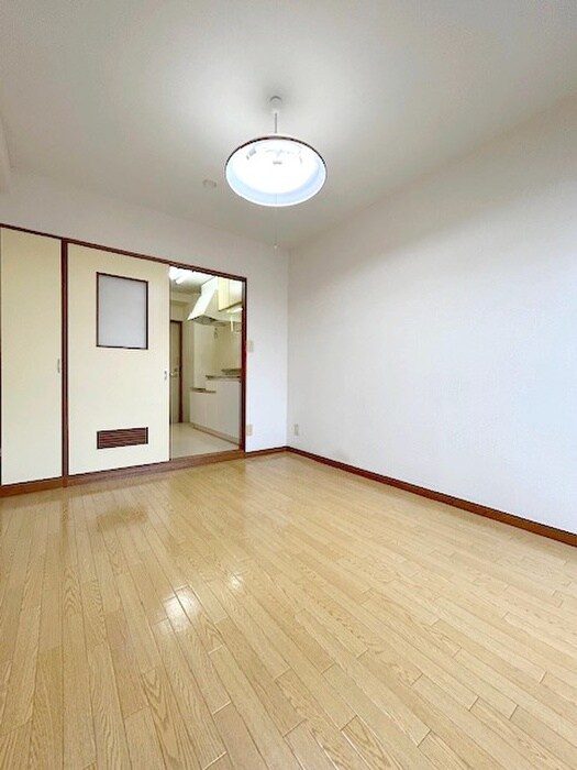 物件内観写真8　(内観写真)